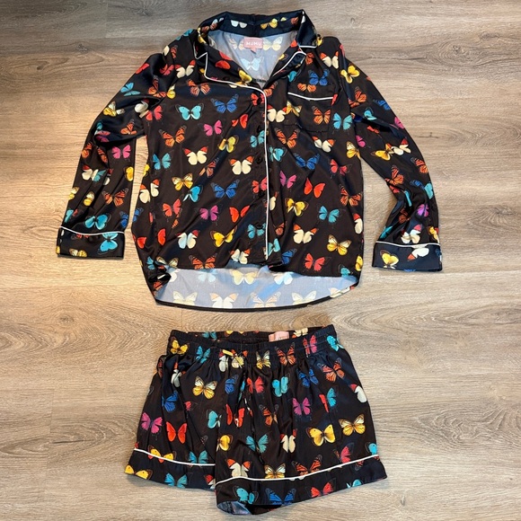 Show Me Your MuMu Other - Show me your mumu- Colorful Butterfly Print Pajamas- size small